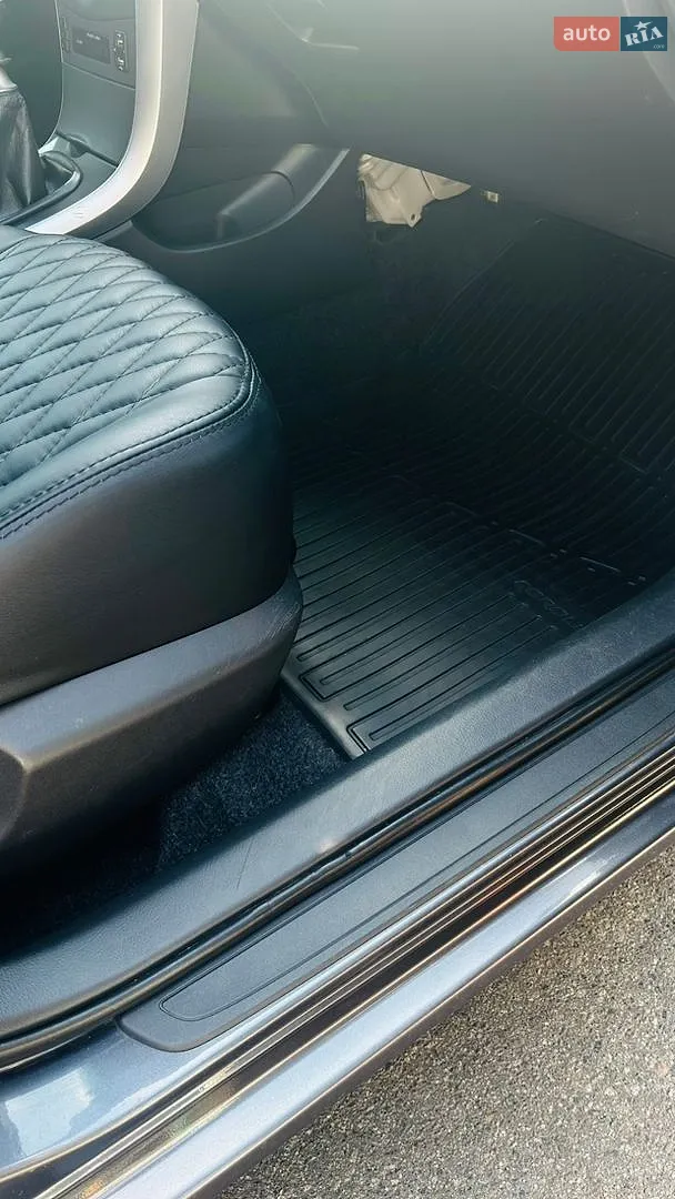 2013 Toyota Corolla - мініатюра 34