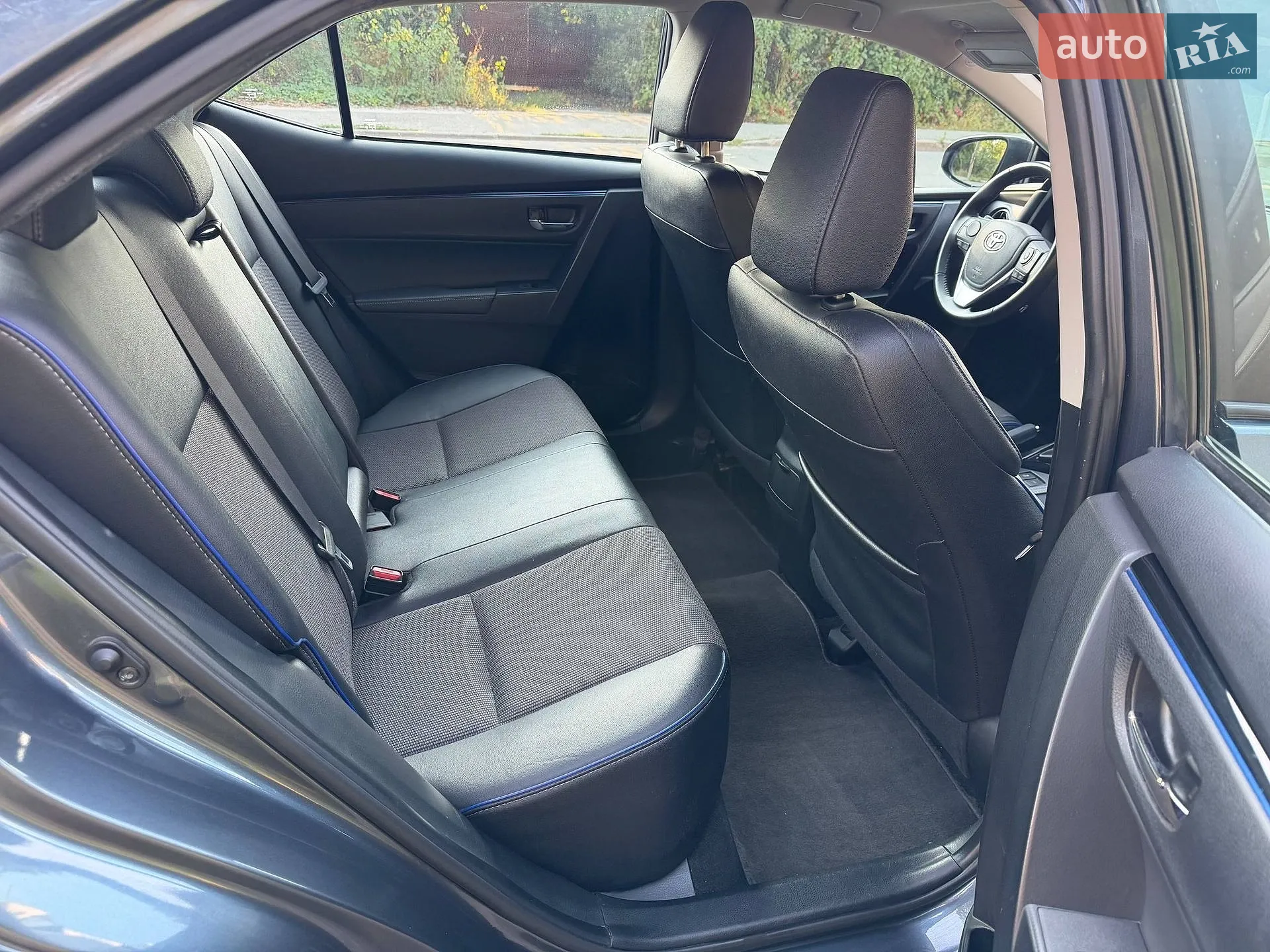 2016 Toyota Corolla - мініатюра 11