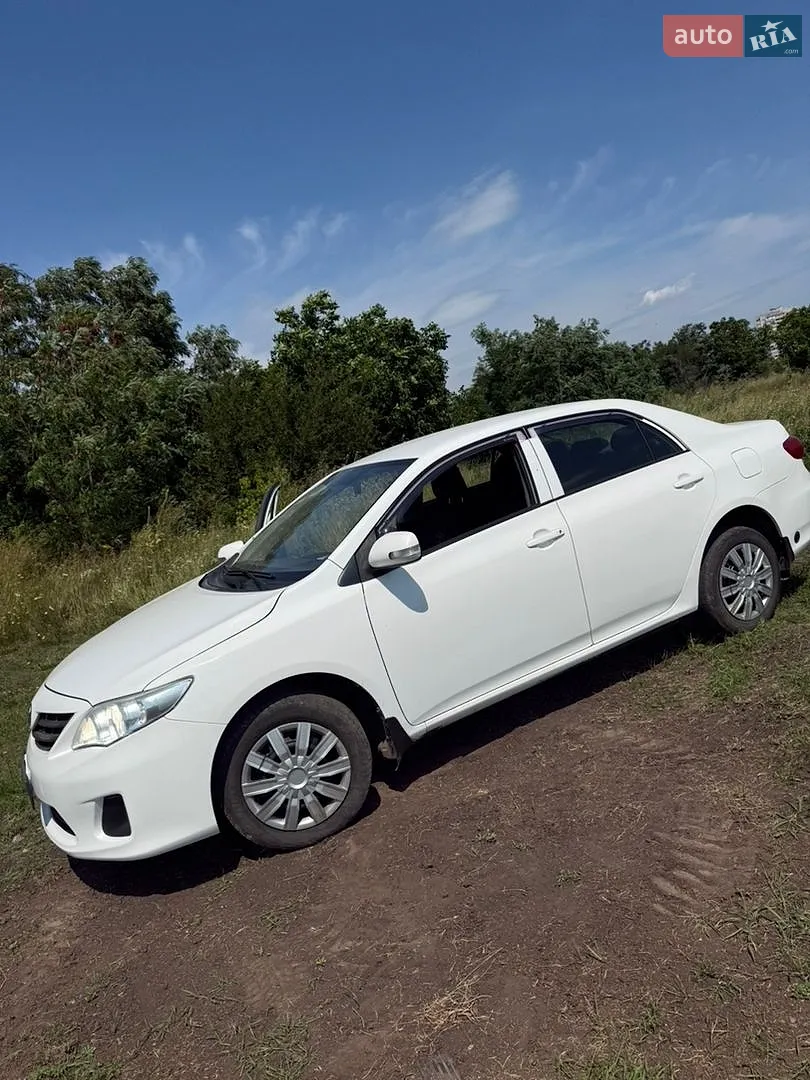 2010 Toyota Corolla - мініатюра 8
