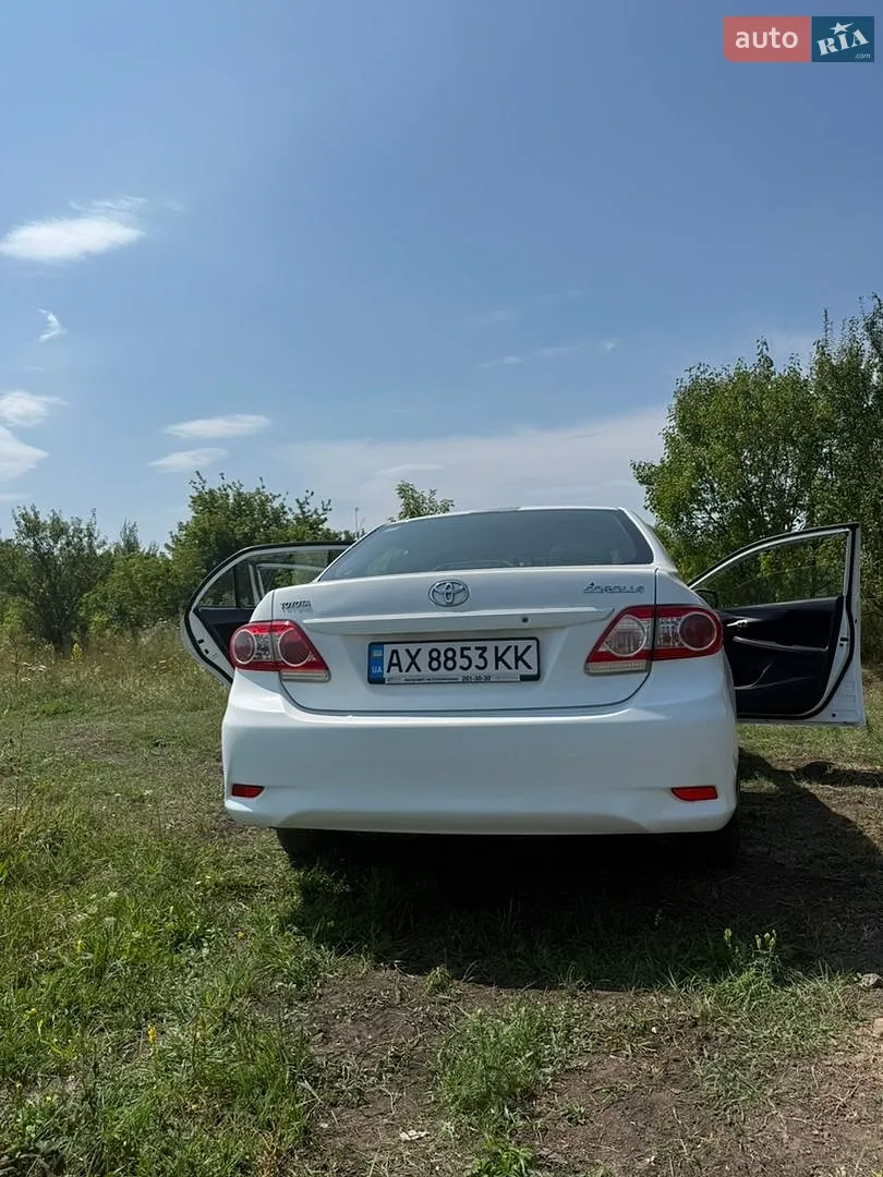 2010 Toyota Corolla - мініатюра 14