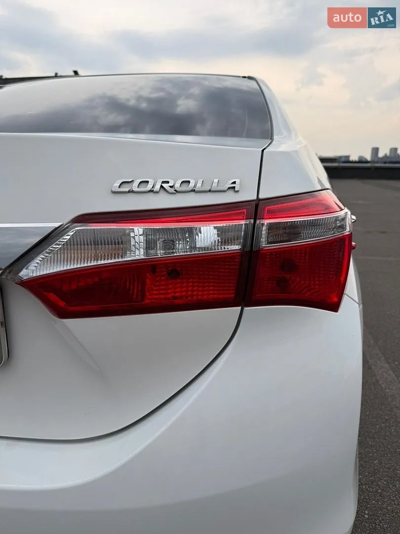 2013 Toyota Corolla - мініатюра 18