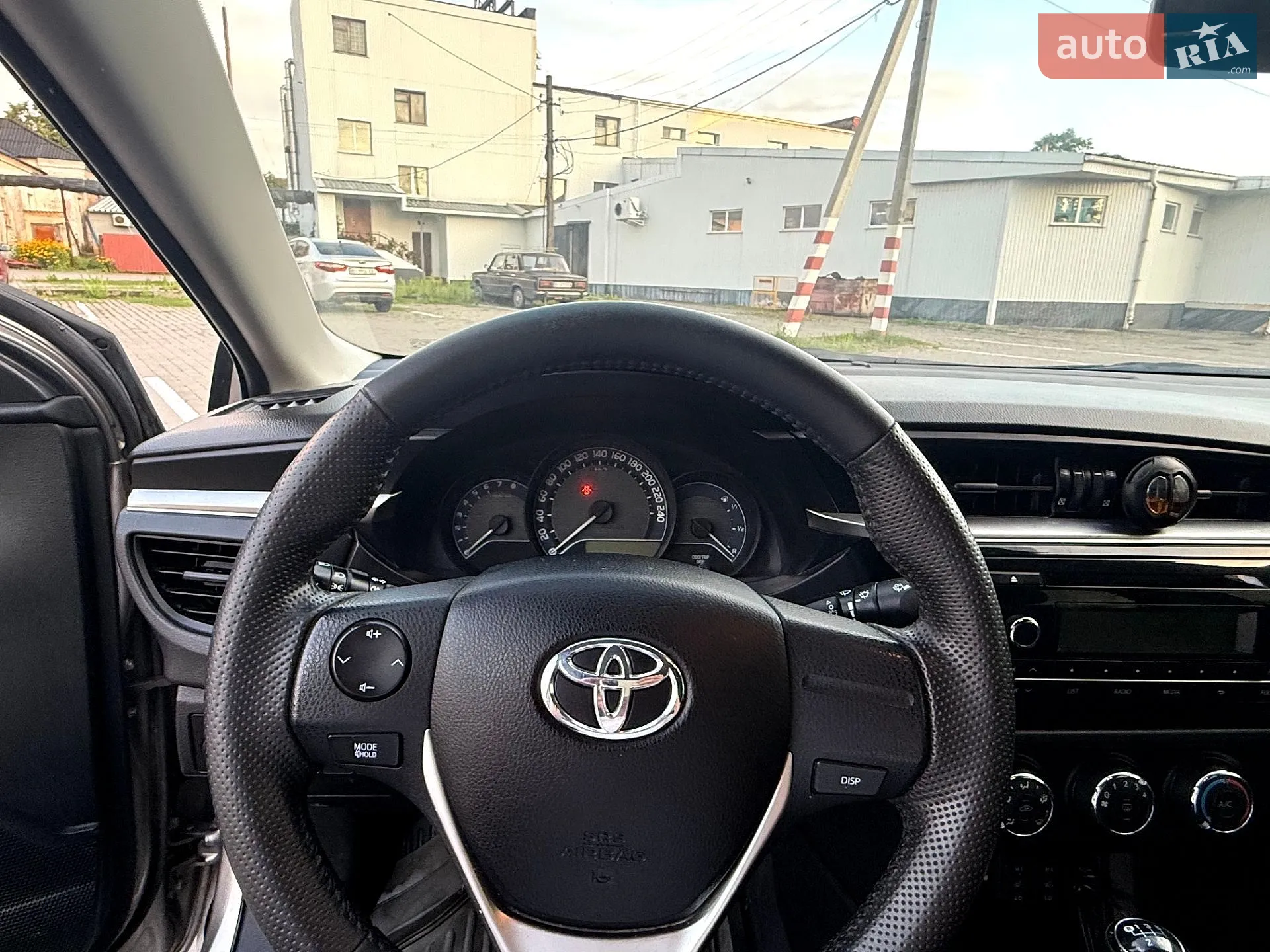 2013 Toyota Corolla - мініатюра 26