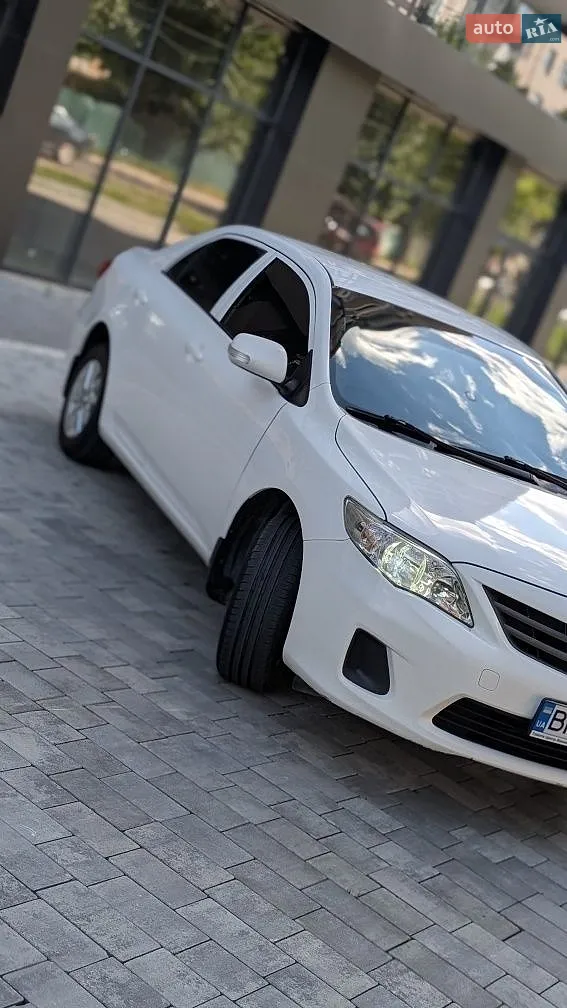 2011 Toyota Corolla - мініатюра 3