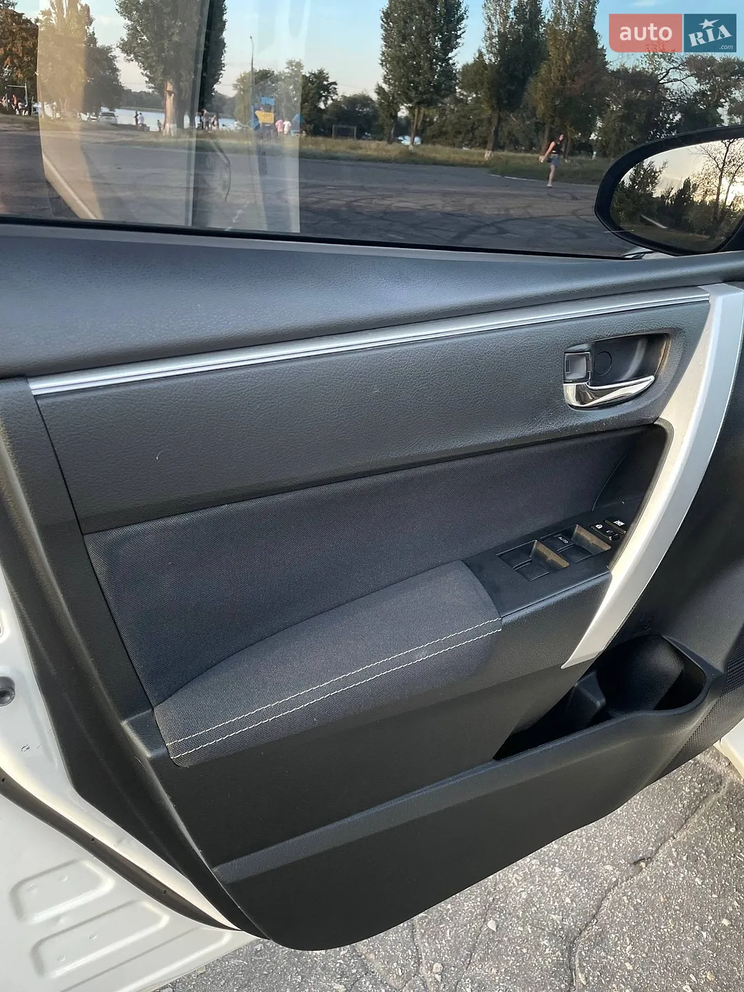 2013 Toyota Corolla - мініатюра 8