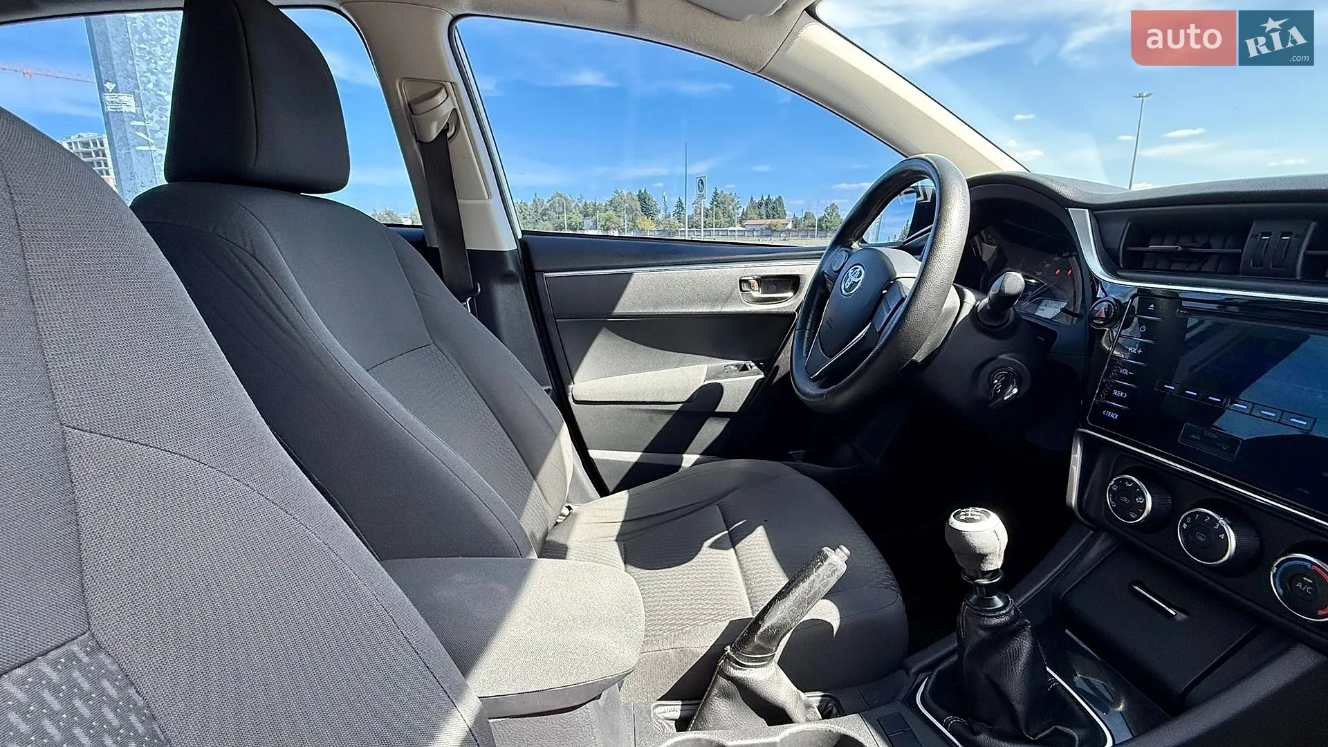2016 Toyota Corolla - мініатюра 13