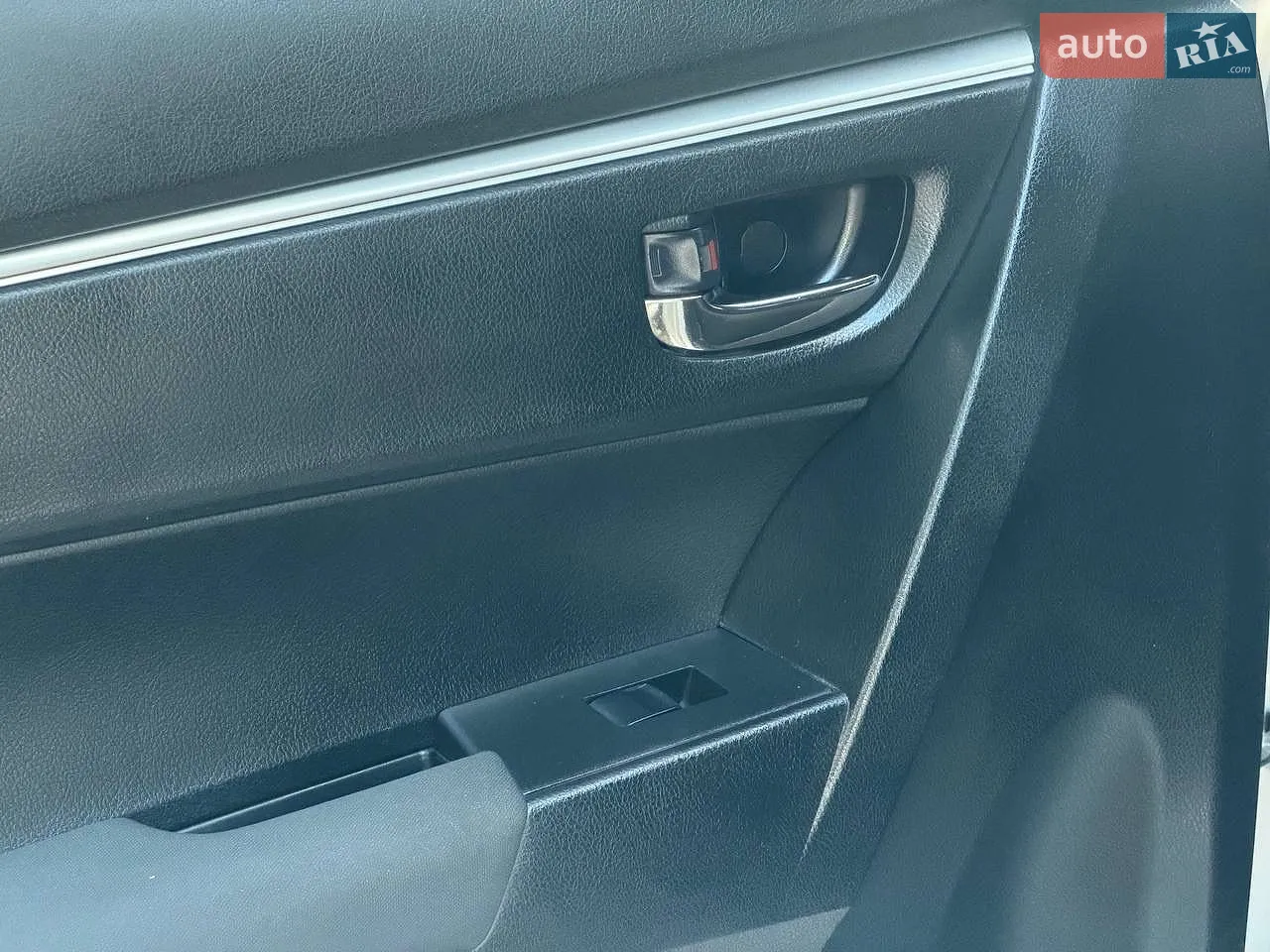 2015 Toyota Corolla - мініатюра 31