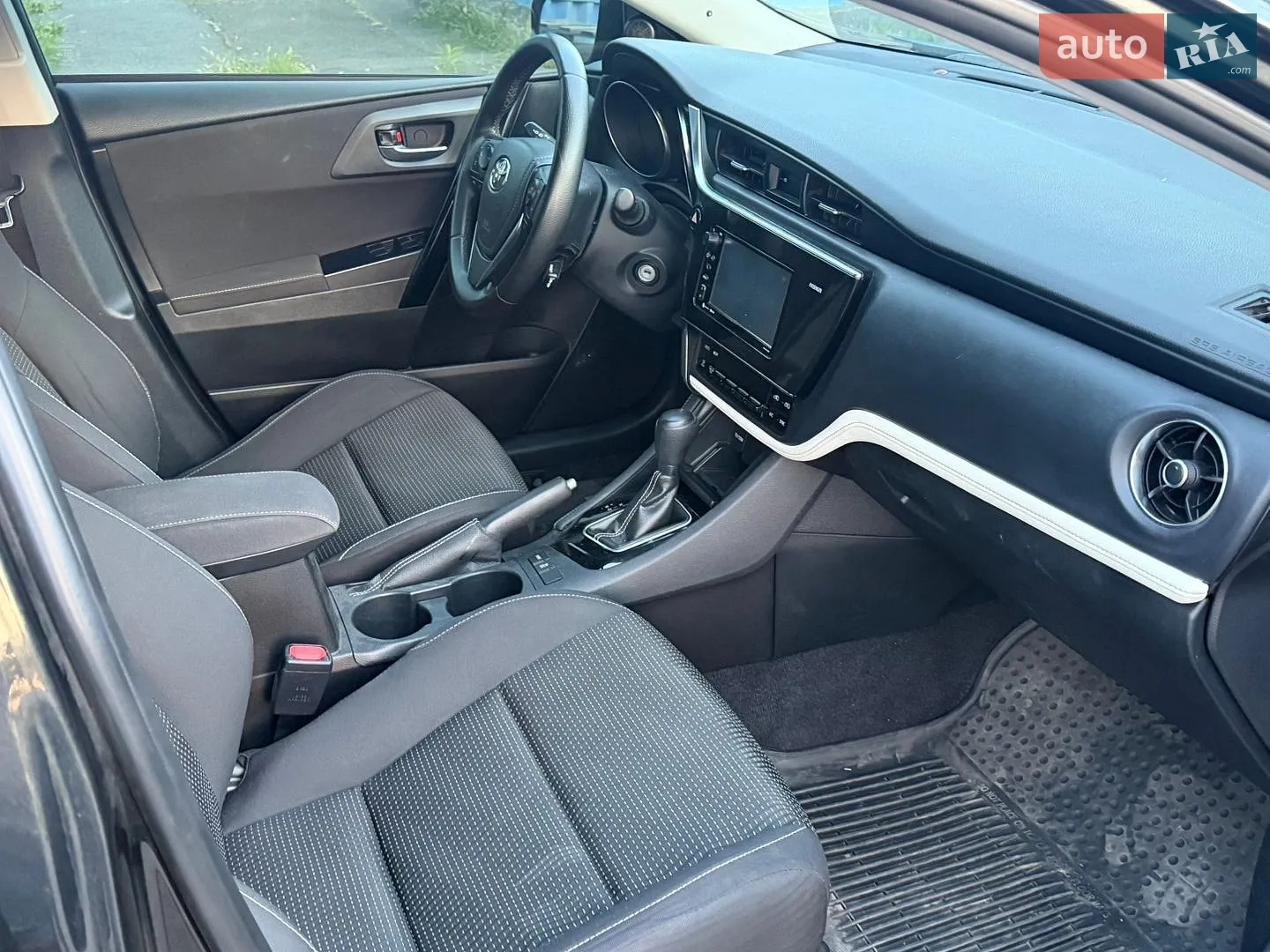 2016 Toyota Corolla - мініатюра 11