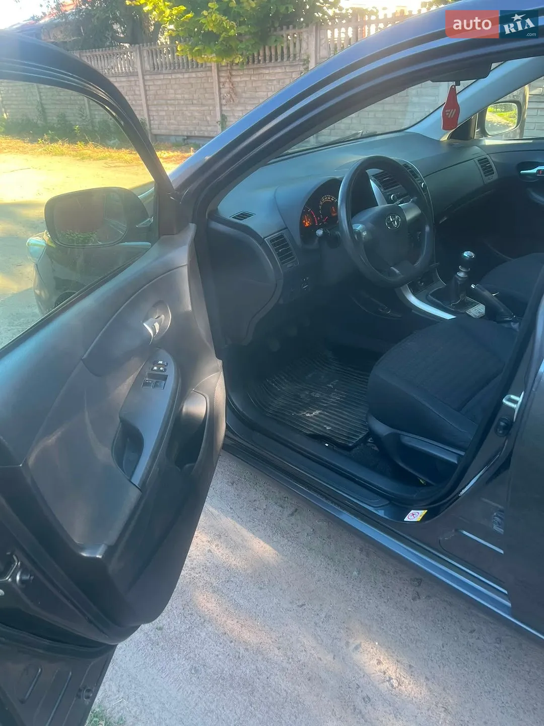 2013 Toyota Corolla - мініатюра 9