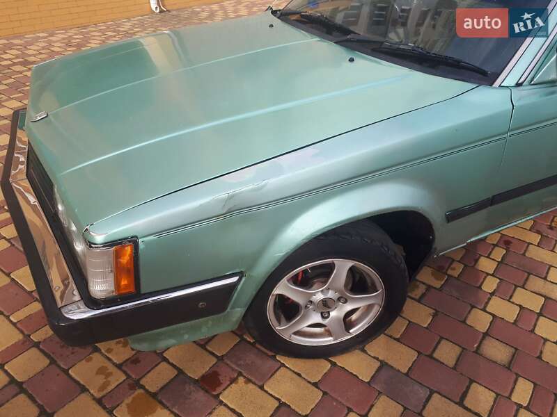 Седан Toyota Corona 1983 в Черноморске