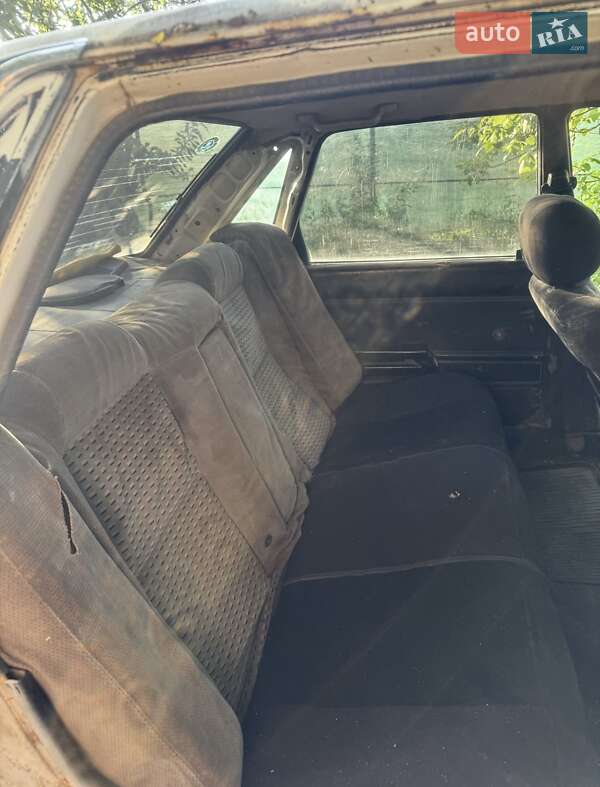 Седан Toyota Corona 1984 в Миколаєві