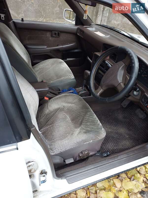 Седан Toyota Corona 1991 в Білгороді-Дністровському