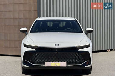 Внедорожник / Кроссовер Toyota Crown 2024 в 