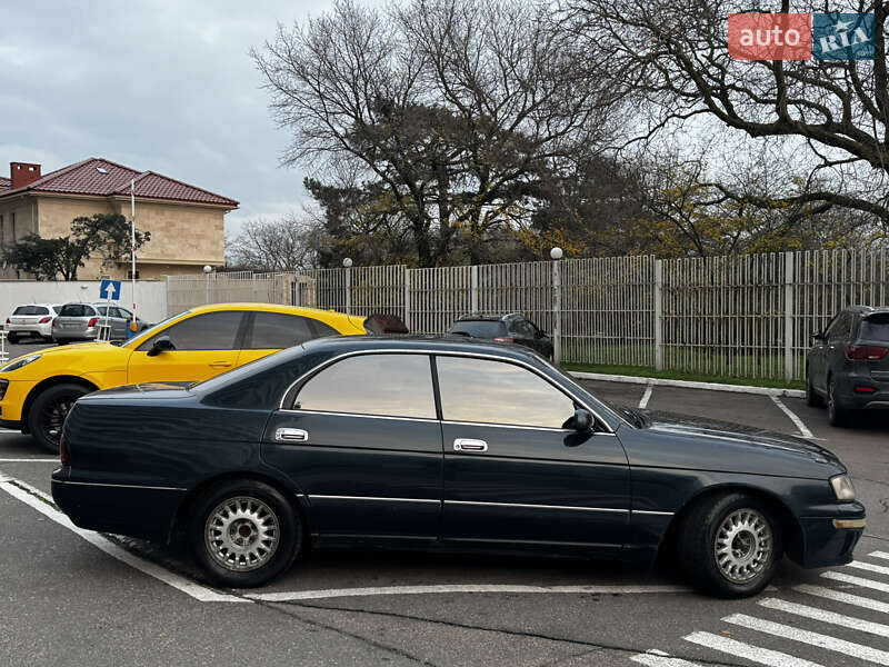 Седан Toyota Crown 1995 в Одессе фото 3 Седан Toyota Crown 1995 в Одессе