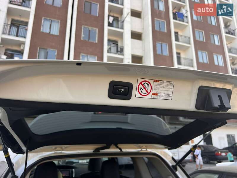 Минивэн Toyota Estima 2014 в Киеве фото 4 Минивэн Toyota Estima 2014 в Киеве