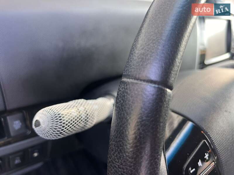 Минивэн Toyota Estima 2014 в Киеве фото 34 Минивэн Toyota Estima 2014 в Киеве