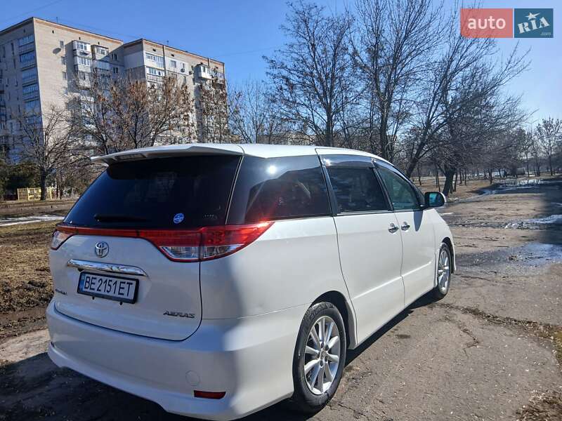 Минивэн Toyota Estima 2010 в Первомайске фото 5 Минивэн Toyota Estima 2010 в Первомайске