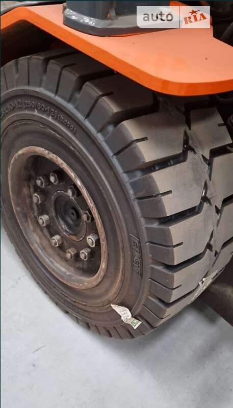 Вилочный погрузчик Toyota FB 2014 в Киеве фото 3 Вилочный погрузчик Toyota FB 2014 в Киеве