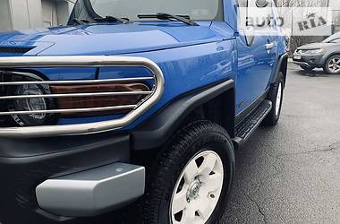 Позашляховик / Кросовер Toyota FJ Cruiser 2006 в 
