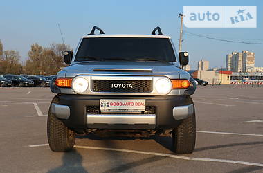 Позашляховик / Кросовер Toyota FJ Cruiser 2007 в 
