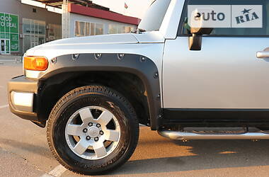 Позашляховик / Кросовер Toyota FJ Cruiser 2007 в 