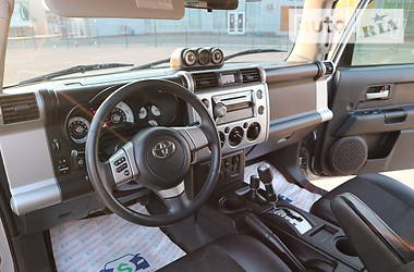 Позашляховик / Кросовер Toyota FJ Cruiser 2007 в 