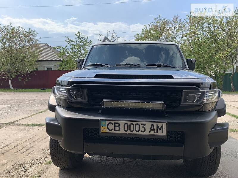 Позашляховик / Кросовер Toyota FJ Cruiser 2006 в Прилуках