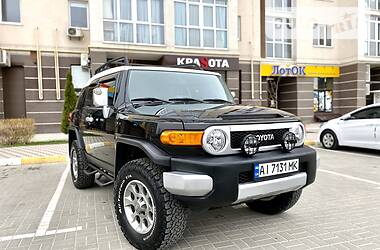 Внедорожник / Кроссовер Toyota FJ Cruiser 2013 в Киеве