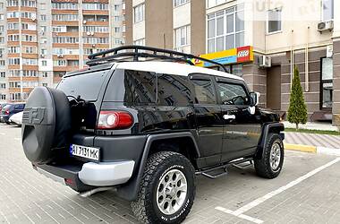 Внедорожник / Кроссовер Toyota FJ Cruiser 2013 в Киеве