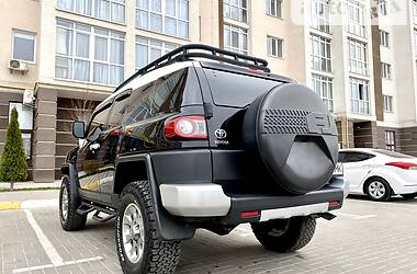 Внедорожник / Кроссовер Toyota FJ Cruiser 2013 в Киеве