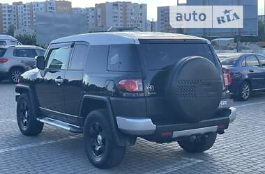 Позашляховик / Кросовер Toyota FJ Cruiser 2006 в 
