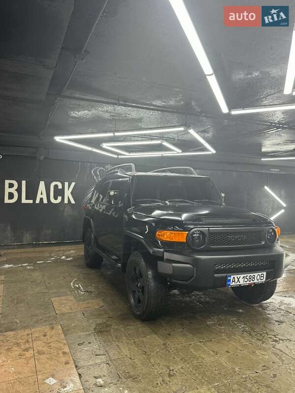 Позашляховик / Кросовер Toyota FJ Cruiser 2007 в Харкові