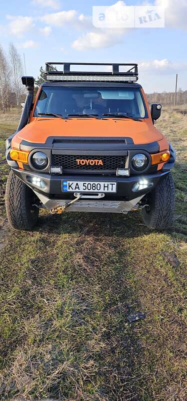 Внедорожник / Кроссовер Toyota FJ Cruiser 2008 в Березане