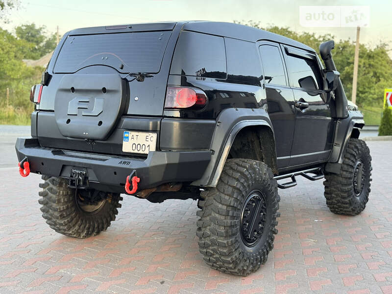 Внедорожник / Кроссовер Toyota FJ Cruiser 2021 в Ивано-Франковске