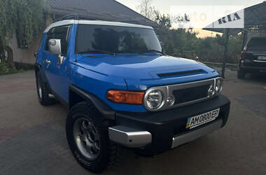 Позашляховик / Кросовер Toyota FJ Cruiser 2006 в Малині