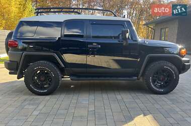 Внедорожник / Кроссовер Toyota FJ Cruiser 2012 в Луцке