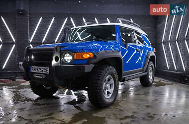 Внедорожник / Кроссовер Toyota FJ Cruiser 2006 в Киеве