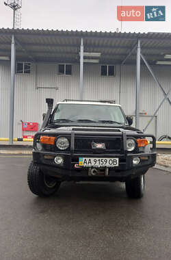 Позашляховик / Кросовер Toyota FJ Cruiser 2013 в Києві