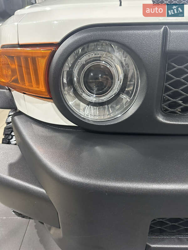 Внедорожник / Кроссовер Toyota FJ Cruiser 2008 в Шостке