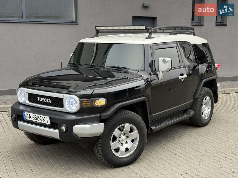AUTO.RIA Toyota FJ Cruiser 1