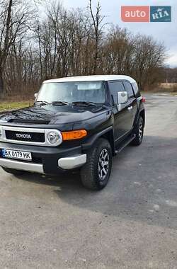 Внедорожник / Кроссовер Toyota FJ Cruiser 2021 в Хмельницком