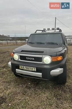 Внедорожник / Кроссовер Toyota FJ Cruiser 2008 в Киеве