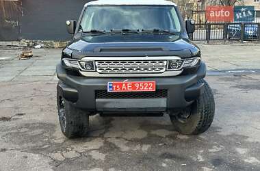 Позашляховик / Кросовер Toyota FJ Cruiser 2010 в Києві