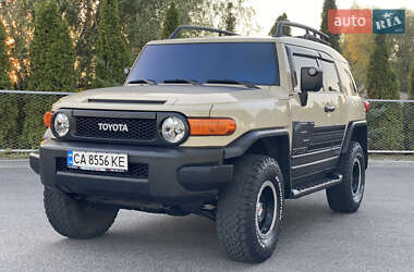 Внедорожник / Кроссовер Toyota FJ Cruiser 2010 в Смеле