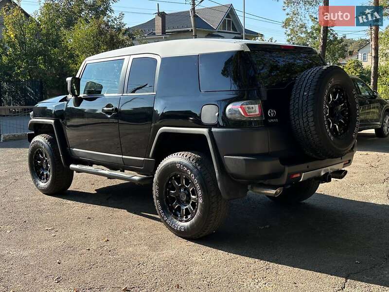 Внедорожник / Кроссовер Toyota FJ Cruiser 2010 в Киеве фото 8 Внедорожник / Кроссовер Toyota FJ Cruiser 2010 в Киеве