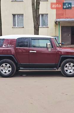 Позашляховик / Кросовер Toyota FJ Cruiser 2008 в 