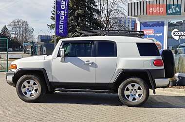 Позашляховик / Кросовер Toyota FJ Cruiser 2010 в Львові