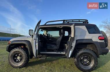 Внедорожник / Кроссовер Toyota FJ Cruiser 2008 в 