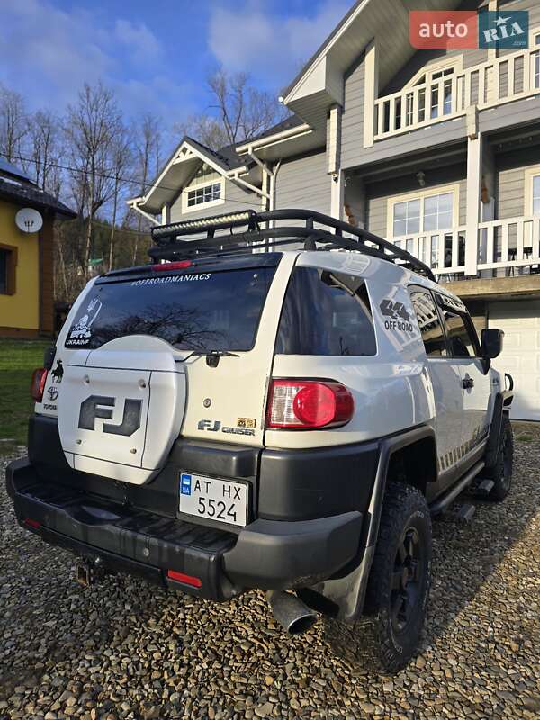 Внедорожник / Кроссовер Toyota FJ Cruiser 2008 в Верховине