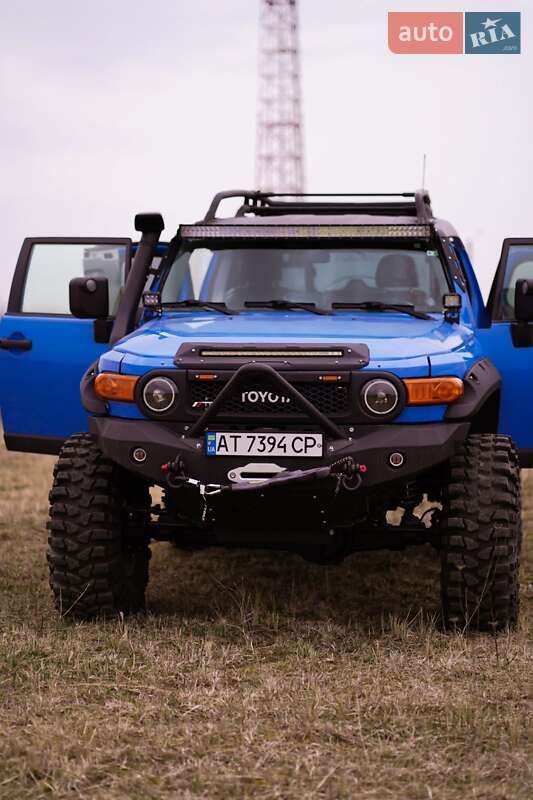 Позашляховик / Кросовер Toyota FJ Cruiser 2007 в Івано-Франківську фото 23 Позашляховик / Кросовер Toyota FJ Cruiser 2007 в Івано-Франківську