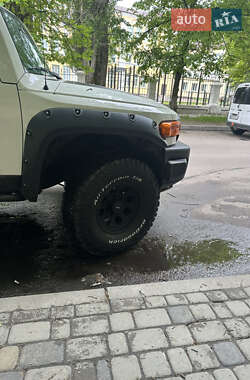 Внедорожник / Кроссовер Toyota FJ Cruiser 2008 в 